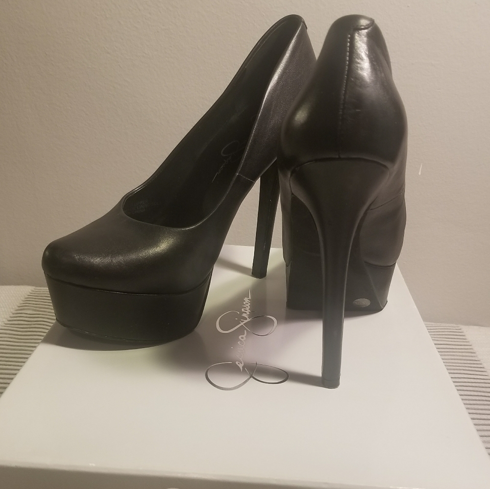 Jessica Simpson platform pumps